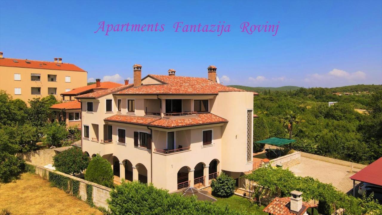 Apartments Fantazija Rovigno Esterno foto